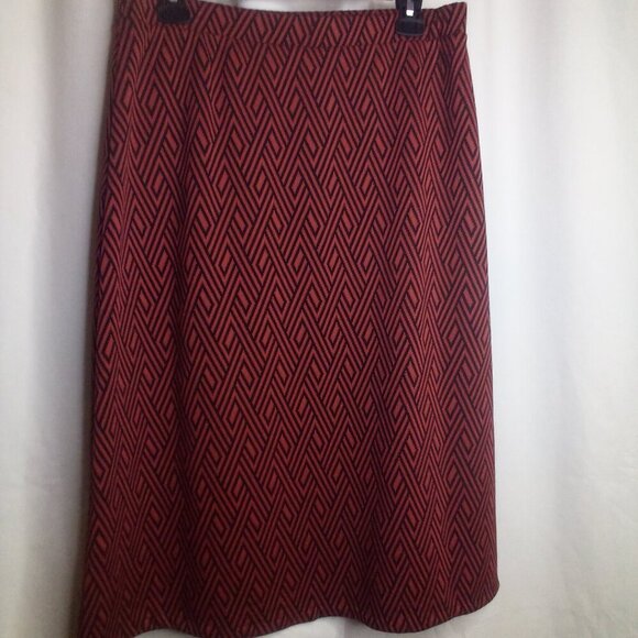Southern Lady Petite Skirt PS Pull On Stretch Pattern Red Black - Picture 4 of 14